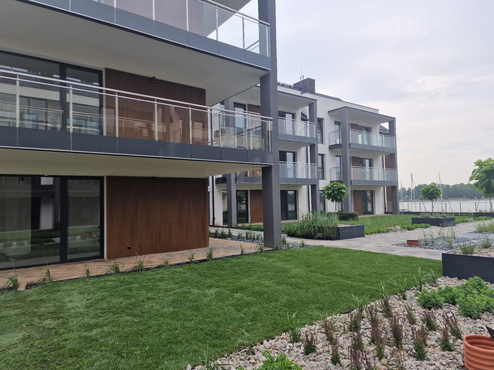 Deska elewacyjna NewTechWood Ultrashield UH 46 - obrazek 12